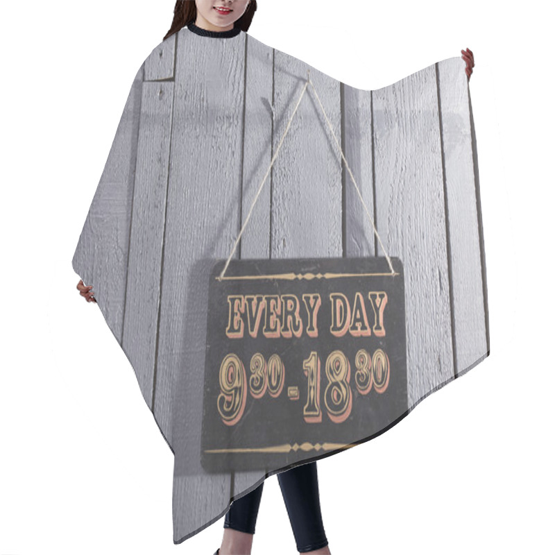 Personality  Door Plate Hair Cutting Cape