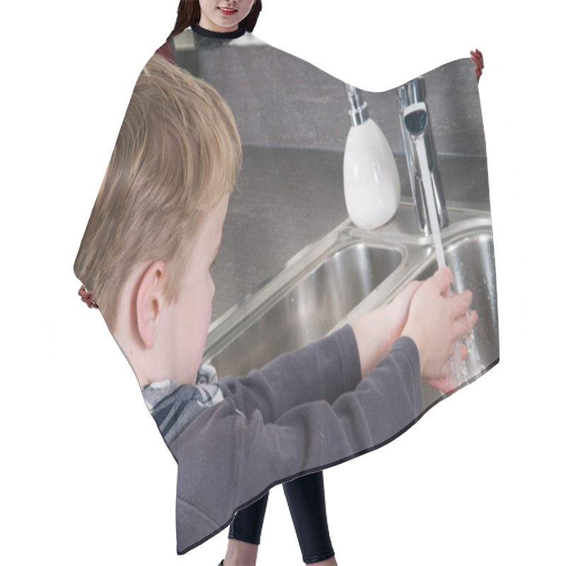 Personality  Child Washing His Hands Hair Cutting Cape