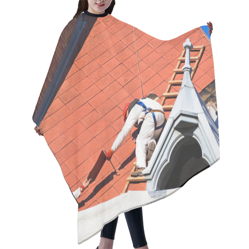 Personality  Roofers Are Working Hair Cutting Cape