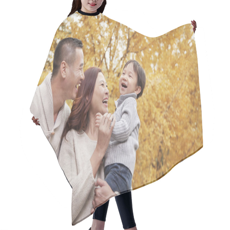 Personality  Family Enjoying In The Park Hair Cutting Cape