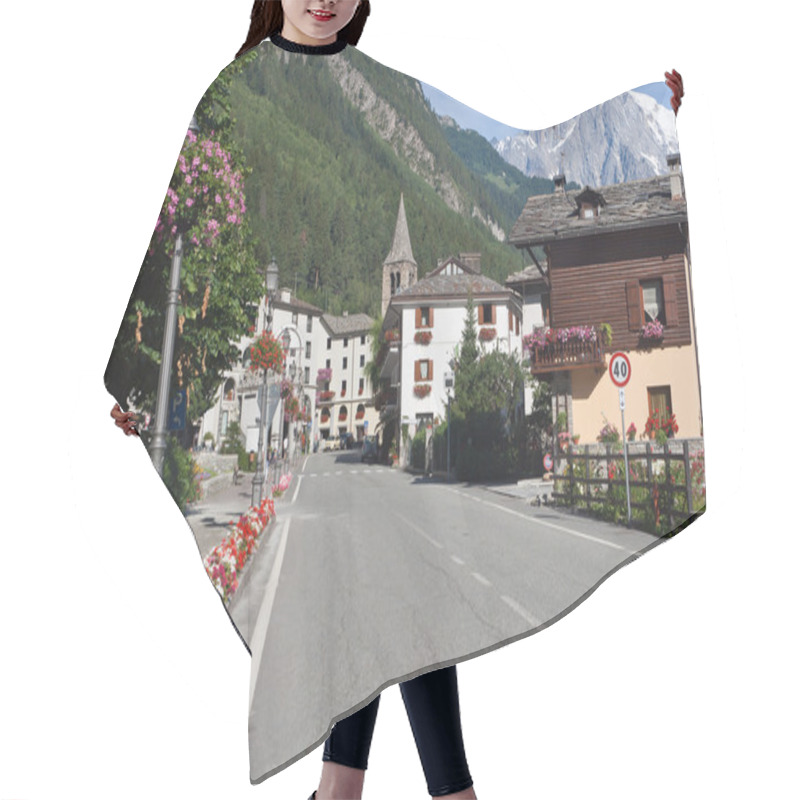 Personality  Pre-Saint-Didier, Italy Hair Cutting Cape