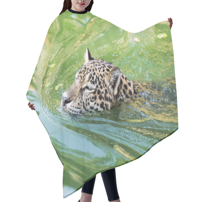 Personality  Orange Jaguar Swimming Hair Cutting Cape