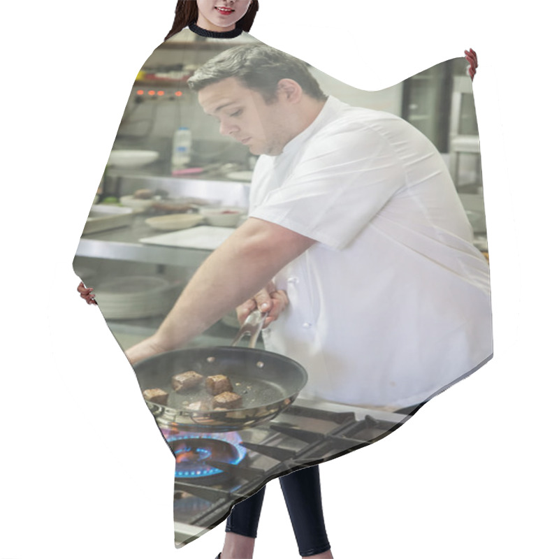 Personality  Chef Flambeing Beef Hair Cutting Cape