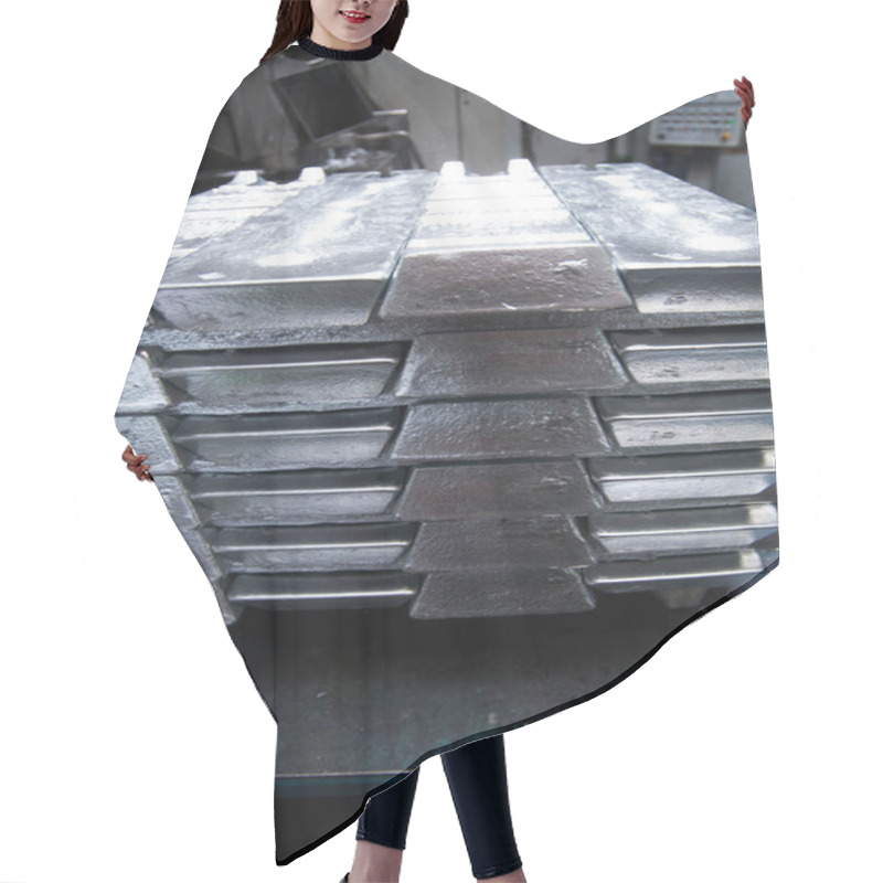 Personality  Zinc, A Lustrous Diamagnetic Metal With Shiny And Silver Surface Hair Cutting Cape