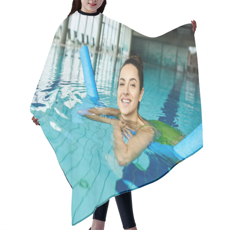 Personality  A Young Brunette Woman In A Swimsuit Elegantly Swimming In An Indoor Pool Hair Cutting Cape