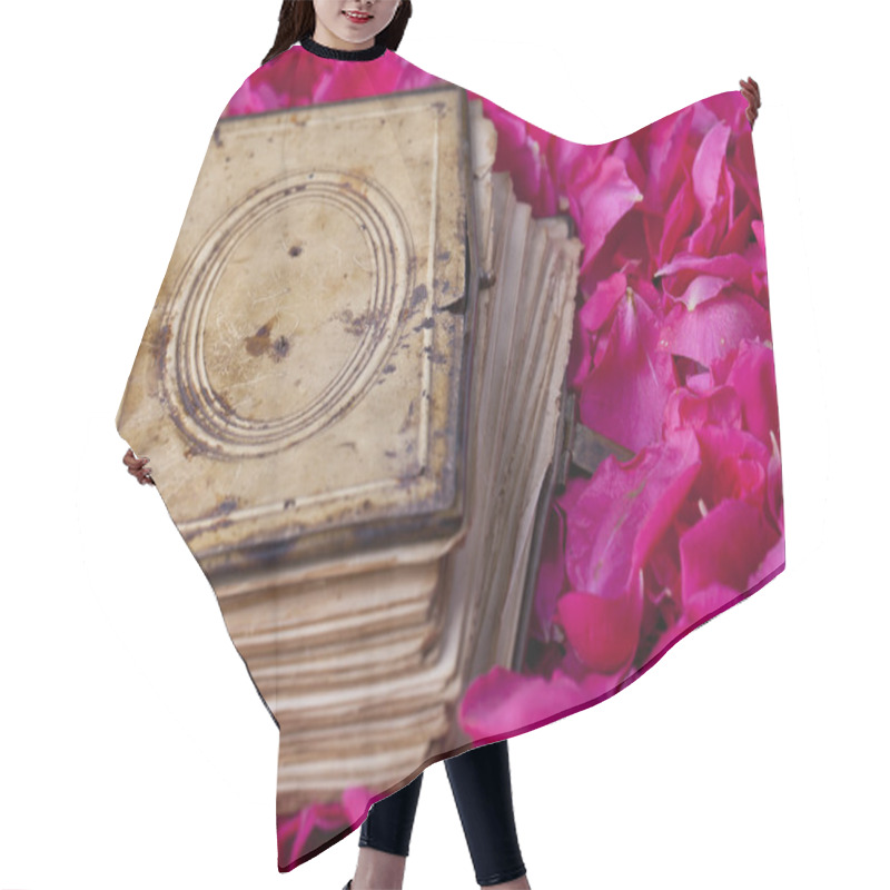 Personality  Ancient Book Hair Cutting Cape