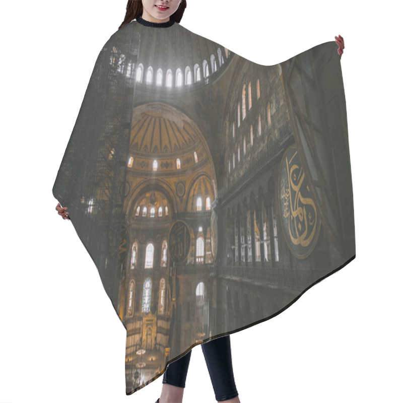 Personality  Illuminated Hair Cutting Cape