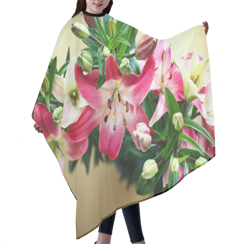 Personality  Overhead View Of Beautiful Dark Pink And White Asiatic Lilies (Oriental Lily), Lilium Hybrid; Over A Copper Background. Image Shot From Top View.  Hair Cutting Cape