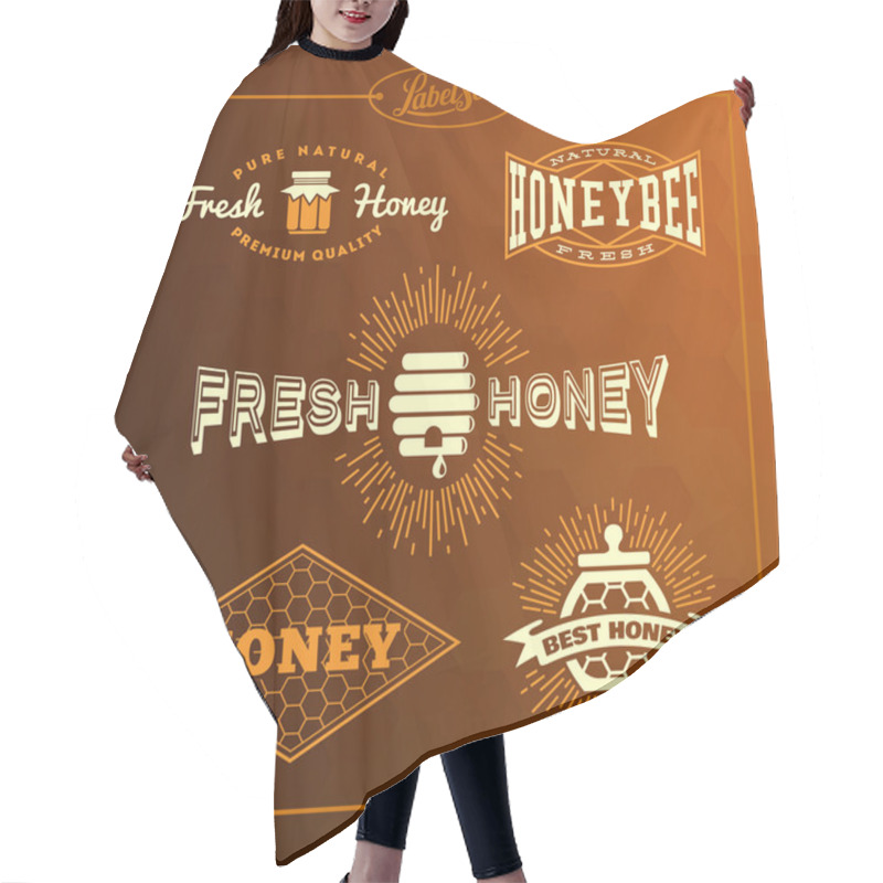 Personality  Honey bee label set hair cutting cape