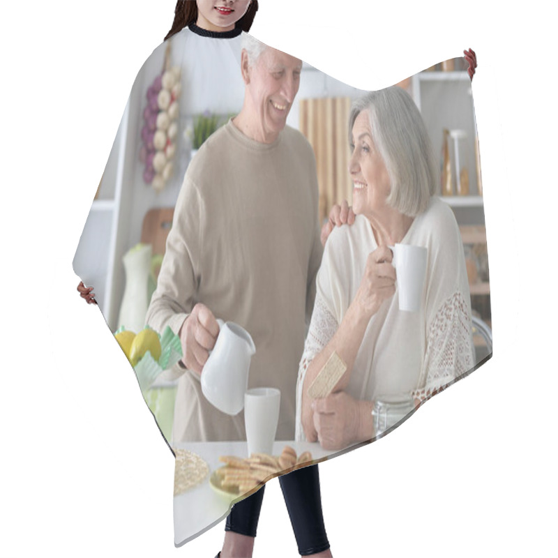 Personality  Senior Couple Drinking Tea Hair Cutting Cape