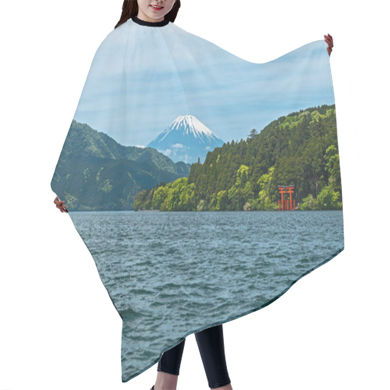 Personality  Red Torii Gate On The Shore Of Lake Ashi, Near Mount Fuji In Hakone, Japan. Hair Cutting Cape