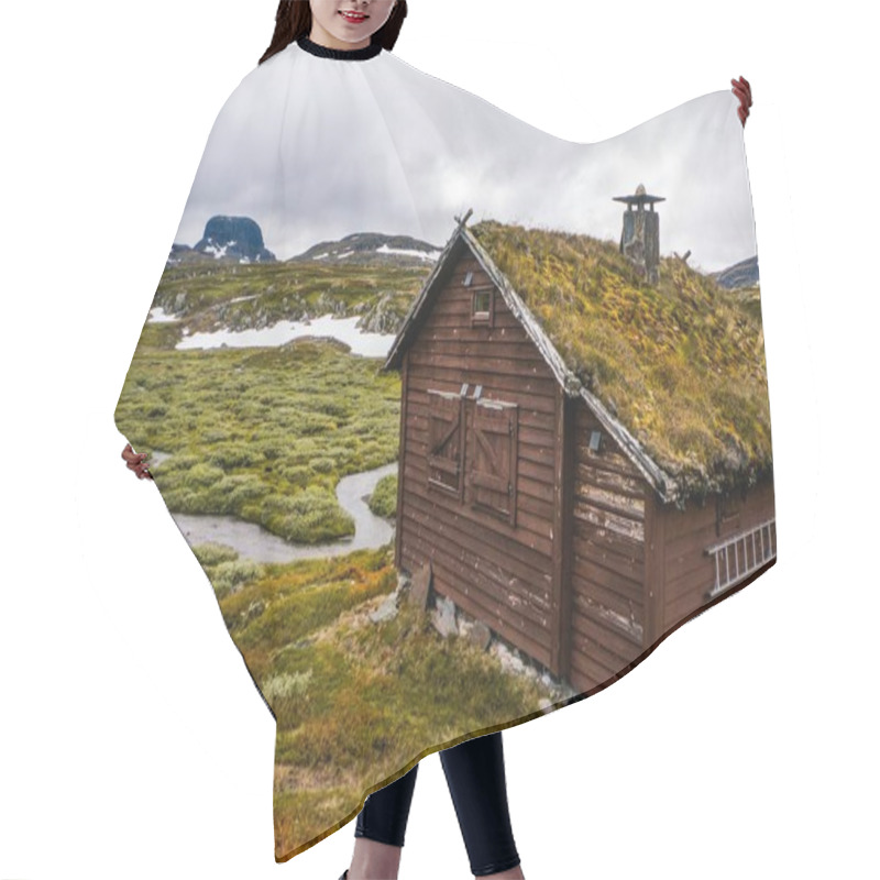 Personality  House On Meadow With Mountains And River Hair Cutting Cape