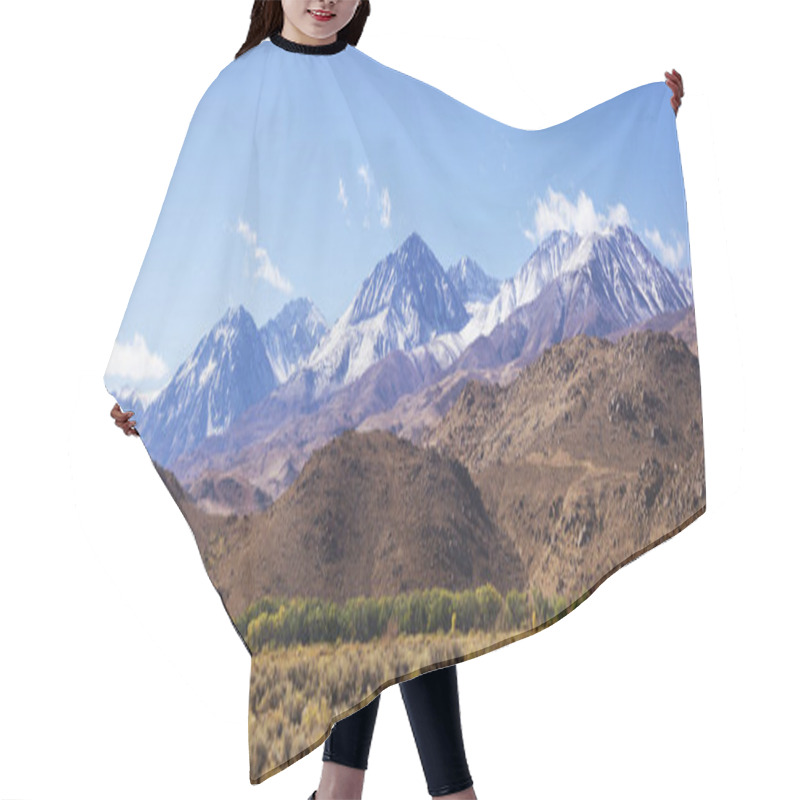 Personality  Sierra Nevada Mountain Range In California Hair Cutting Cape