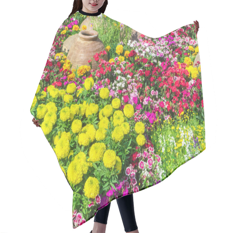 Personality  Beautiful Flower Garden. Hair Cutting Cape