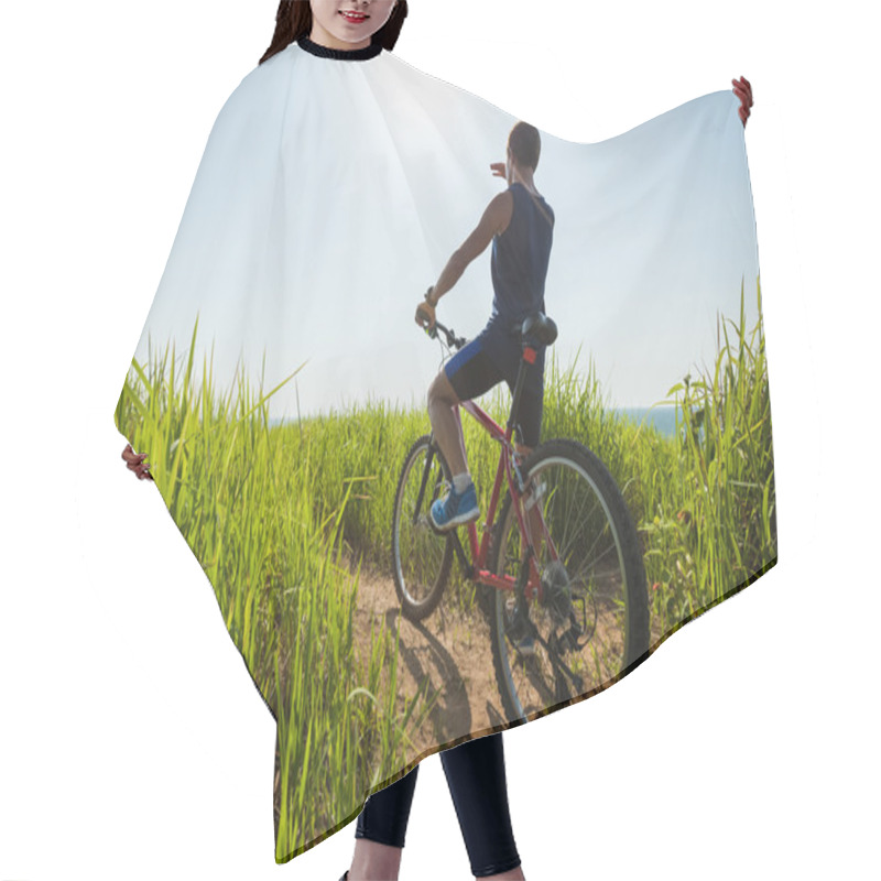 Personality  Sporty Man With Bicycle Hair Cutting Cape