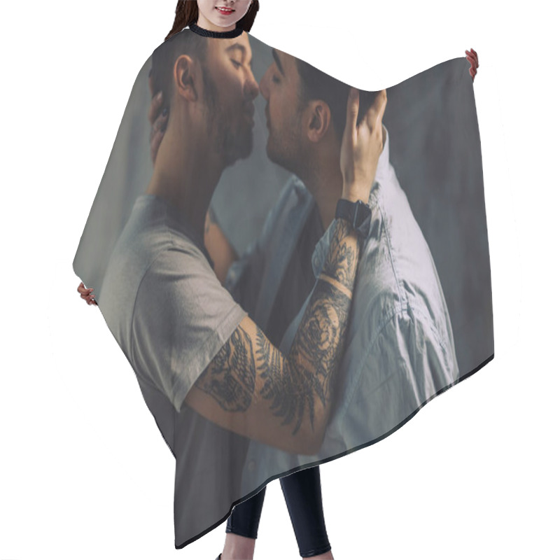 Personality  Cay Couple Enjoy Togetherness Indoors, Kiss Each Other Hair Cutting Cape