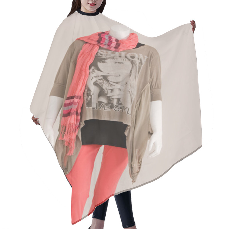 Personality  Dressed Mannequin Hair Cutting Cape