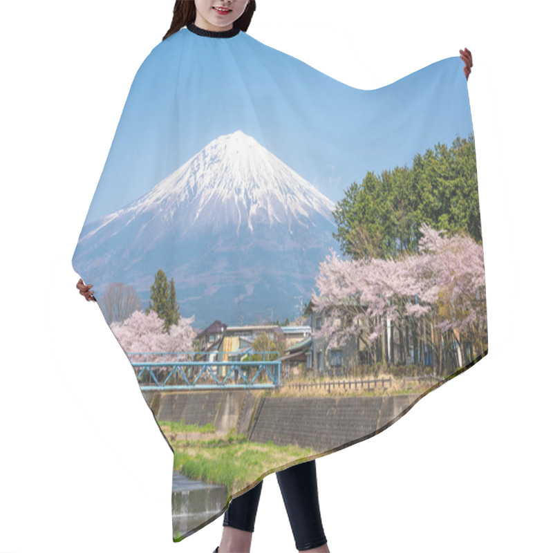 Personality  Mt. Fuji Viewed From Rural Shizuoka Prefecture  Hair Cutting Cape