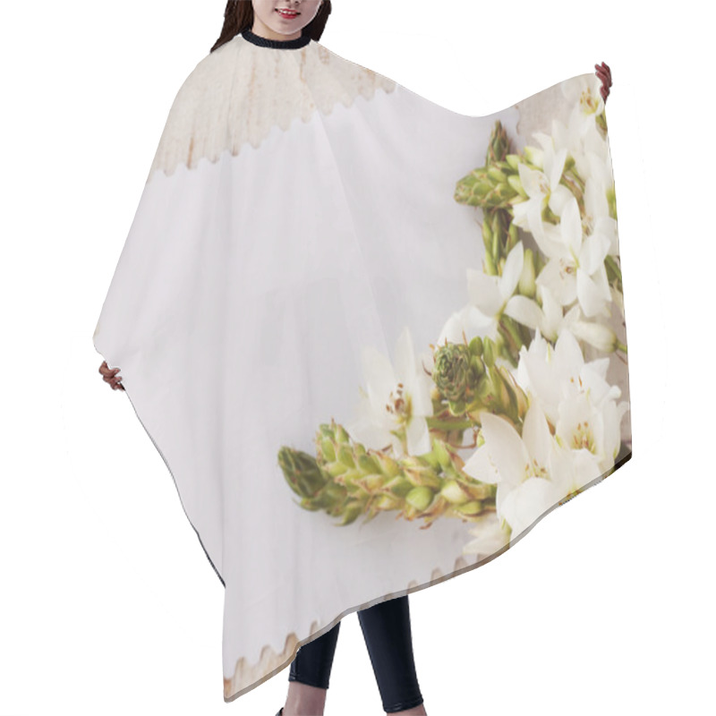 Personality  White Flowers On A Wooden Background Hair Cutting Cape