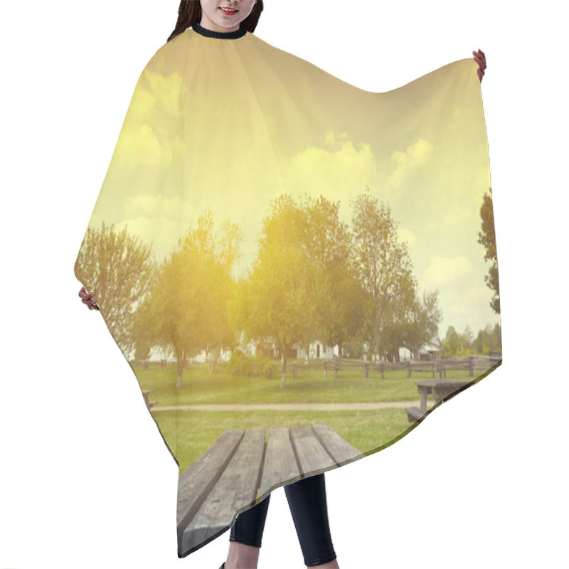 Personality  Picnic Table Hair Cutting Cape