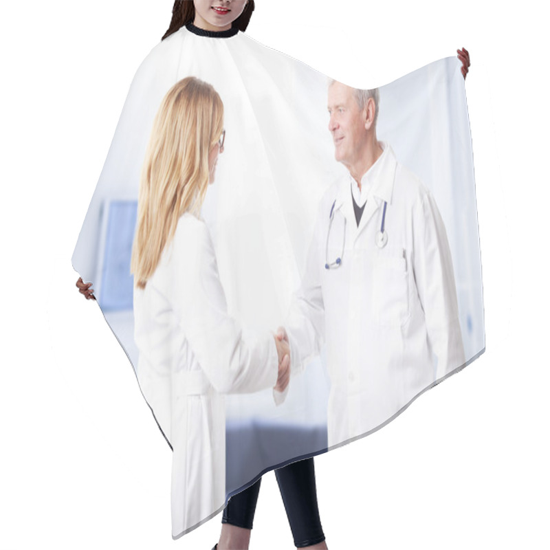 Personality  Medical Teamshaking Hands Hair Cutting Cape