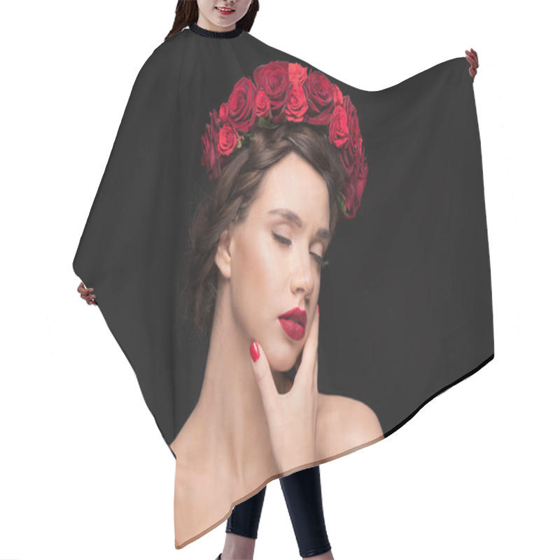 Personality  Woman With Roses Wreath On Head Hair Cutting Cape