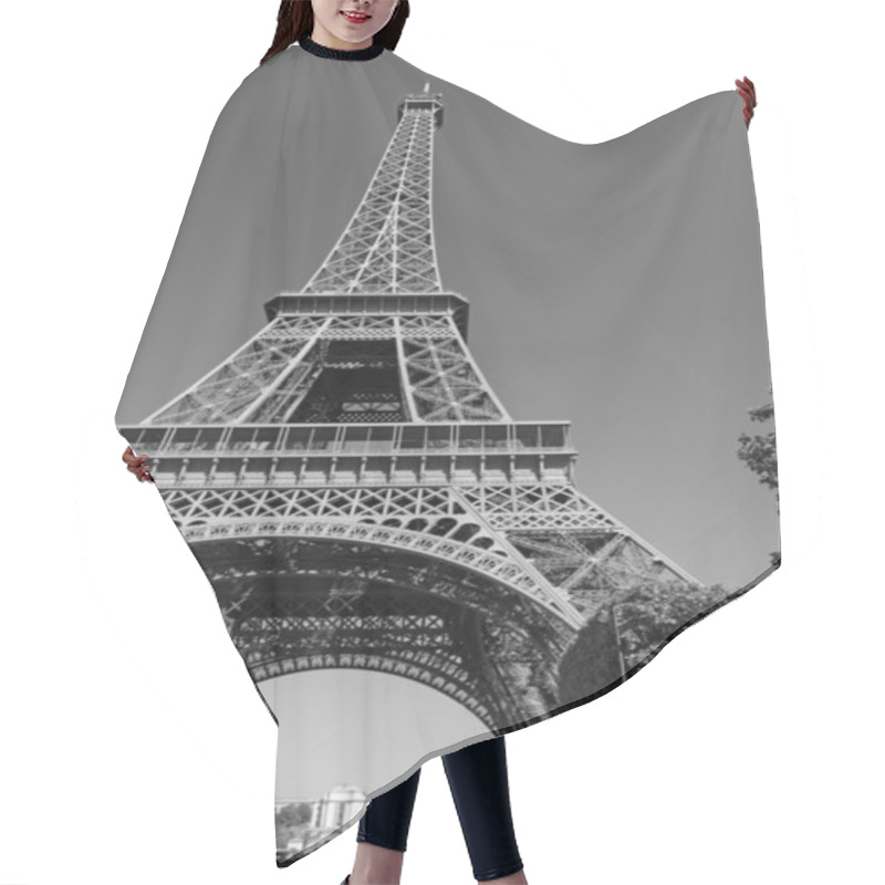 Personality  The Eiffel Tower In Paris, France Hair Cutting Cape