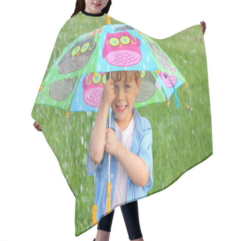 Personality  Child With Umbrella In The Rain Hair Cutting Cape