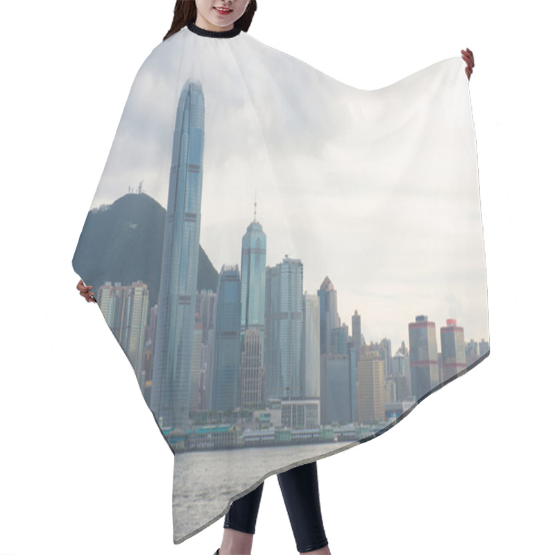 Personality  Hong Kong Business Center Hair Cutting Cape