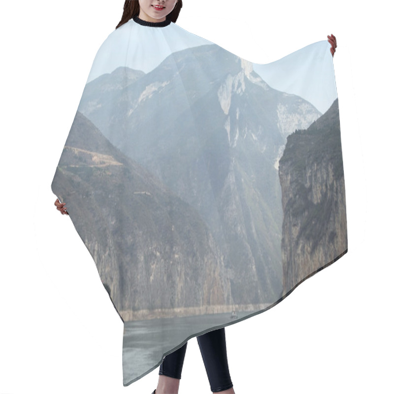 Personality  Yangtze River Hair Cutting Cape