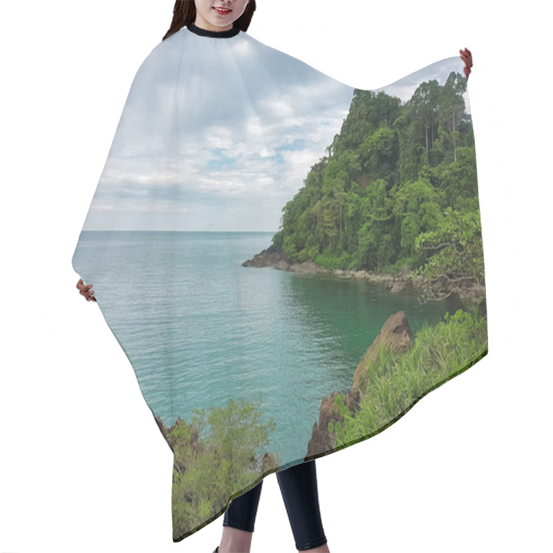 Personality  Beautiful Green Coast In Thailand. Vacation Concept. Hair Cutting Cape