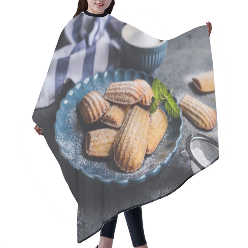 Personality  Madeleine - Traditional French Small Cakes Hair Cutting Cape