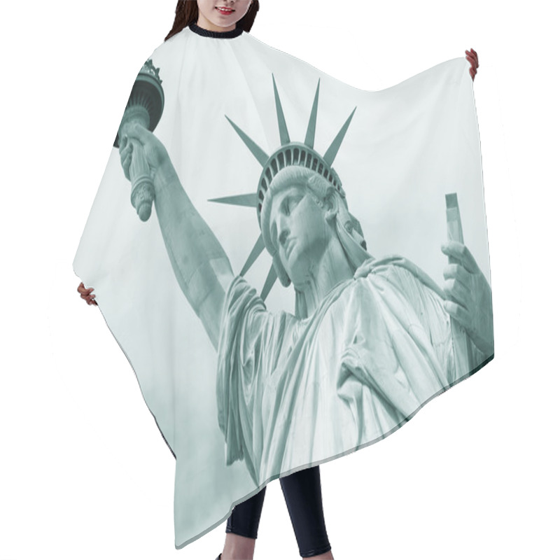 Personality  Statue Of Liberty Hair Cutting Cape