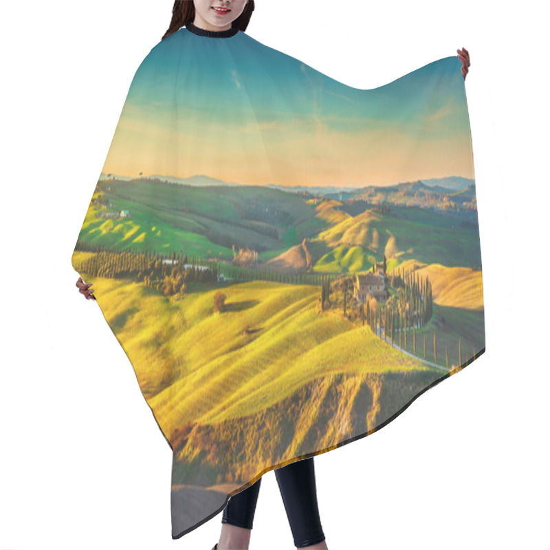 Personality  Tuscany Landscape At Sunset, Rolling Hills, Trees, And Green Fields. Asciano, Siena, Italy, Europe Hair Cutting Cape