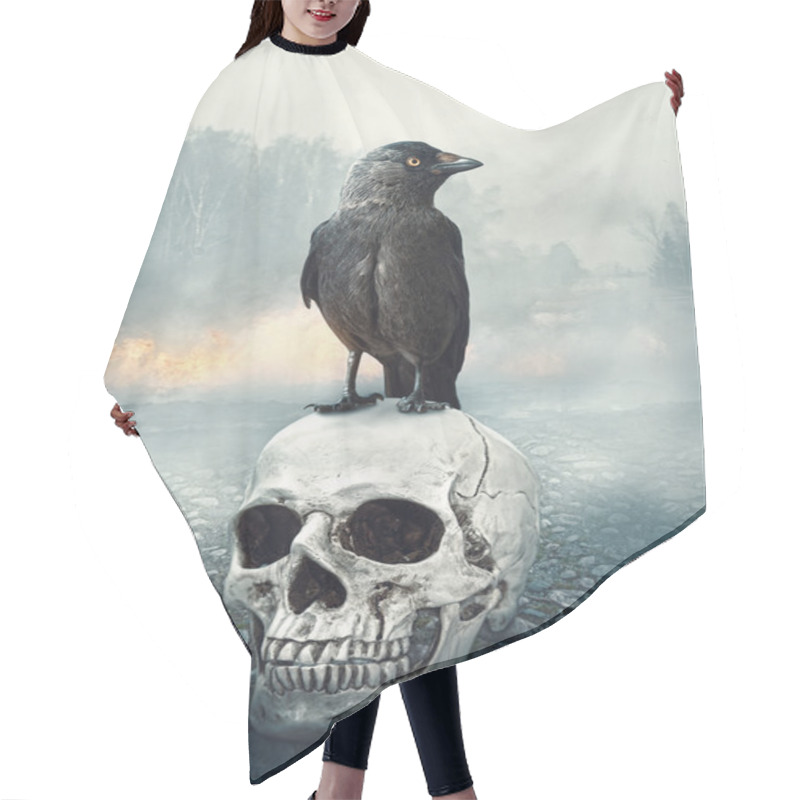 Personality  Black Raven On The Skull. Halloween Scene Hair Cutting Cape