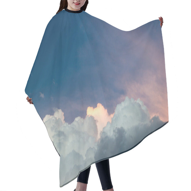 Personality  Nimbus Clouds Hair Cutting Cape