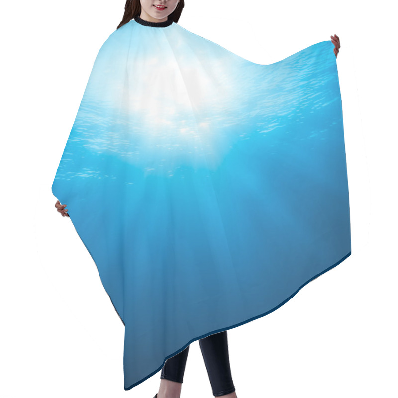 Personality  Real Ray Of Light From Underwater Hair Cutting Cape