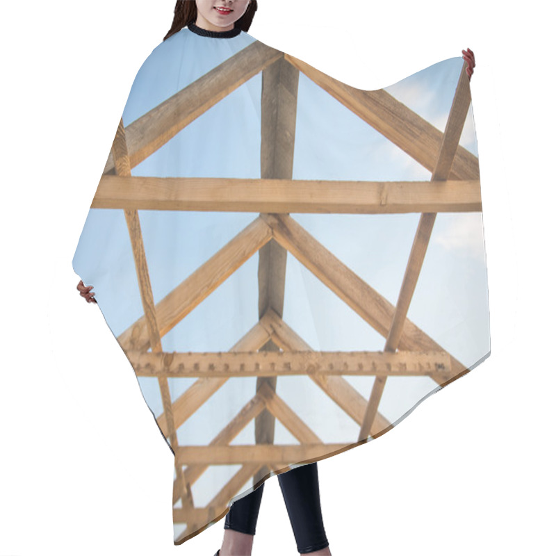 Personality  Construction Of Roof Hair Cutting Cape