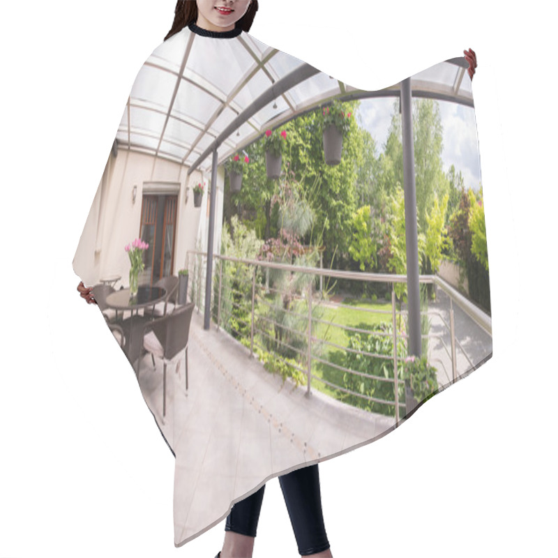 Personality  Terrace And Beauty Garden Hair Cutting Cape