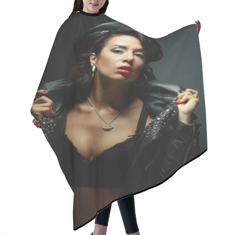 Personality  Lady Mistress Hair Cutting Cape