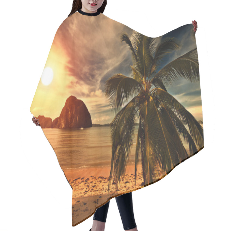 Personality  Hot Tripical Sunset Hair Cutting Cape