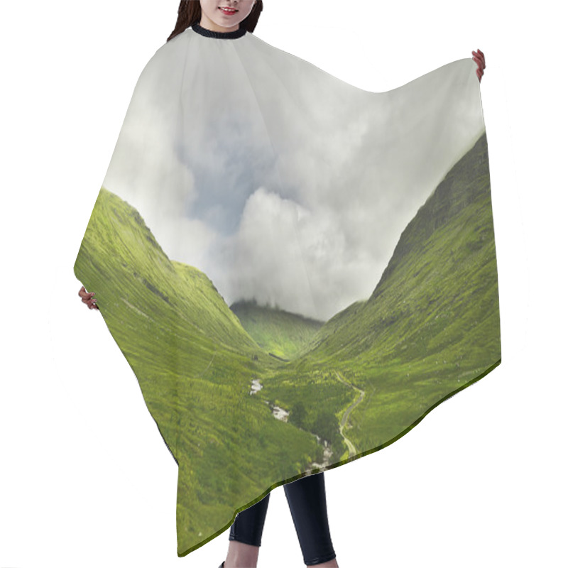 Personality  Scottish Highlands Valley Hair Cutting Cape