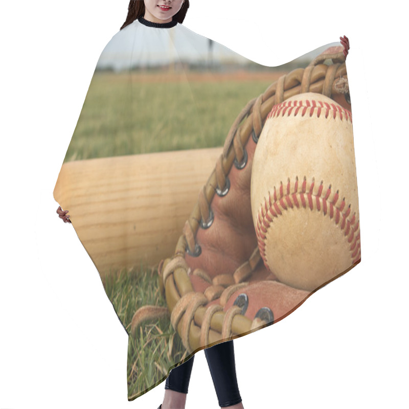 Personality  Baseball In A Glove With Bat Hair Cutting Cape