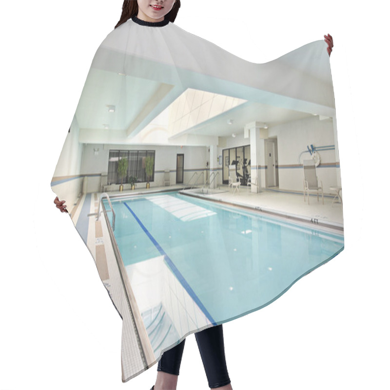 Personality  Swimming Pool In Condominium Building Hair Cutting Cape