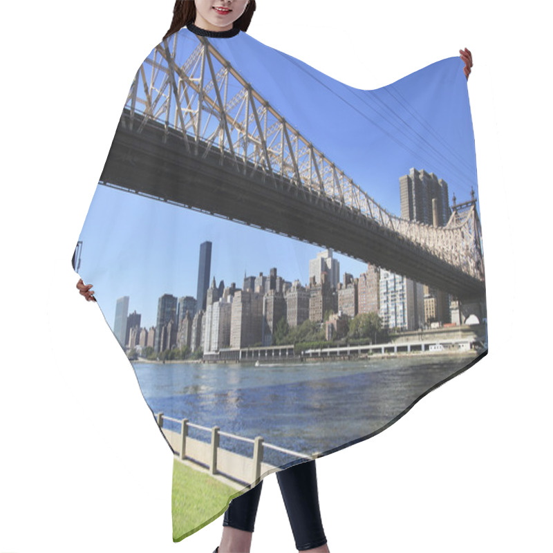 Personality  Queensboro Bridge Hair Cutting Cape