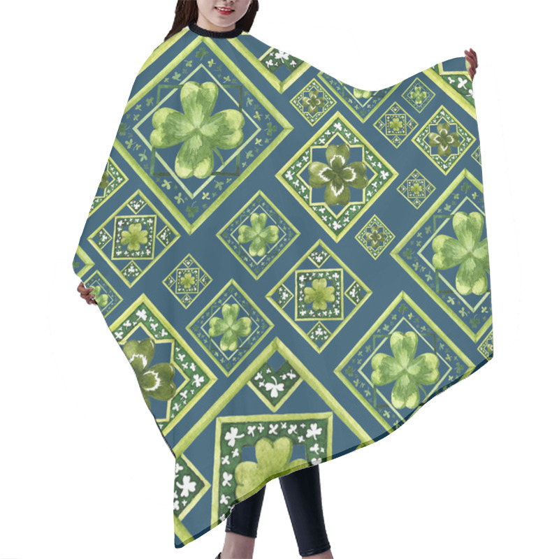 Personality  Pattern With Clover Hair Cutting Cape