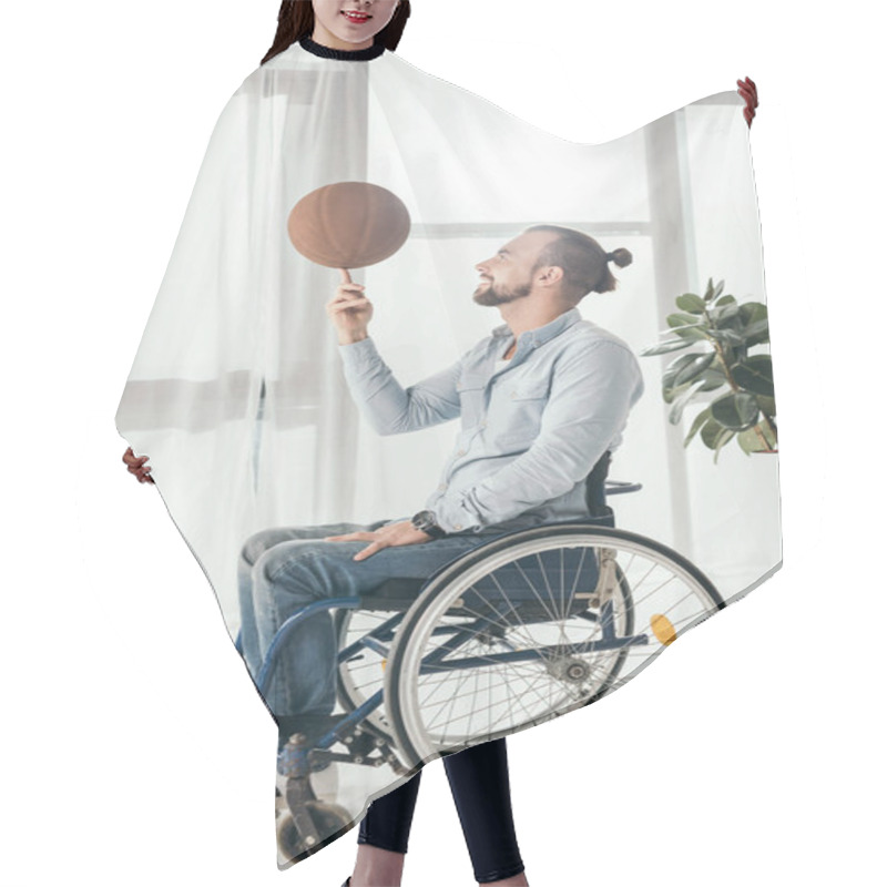 Personality  Disabled Man Spinning Basketball Ball Hair Cutting Cape