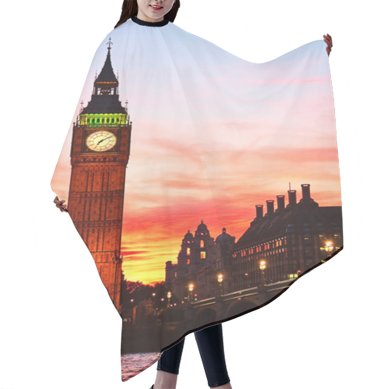 Personality  London. Big Ben Clock Tower. Hair Cutting Cape