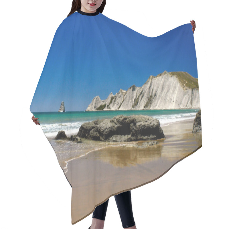 Personality  Cape Kidnappers New Zealand Hair Cutting Cape