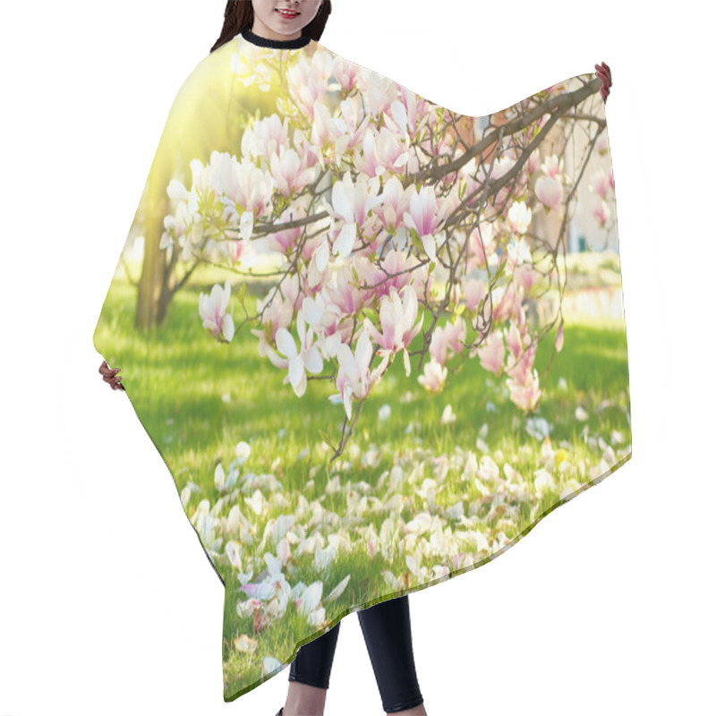 Personality  Magnolia Tree Hair Cutting Cape